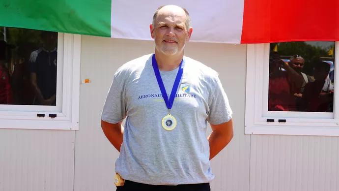 Michele Frangilli breaks recurve 50+ qualification world record with 680